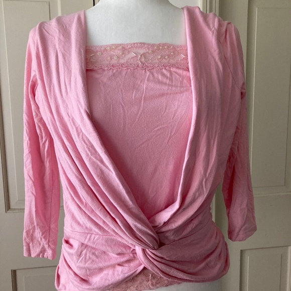 Woman Camisole Sweater lace Top - Picture 3 of 5